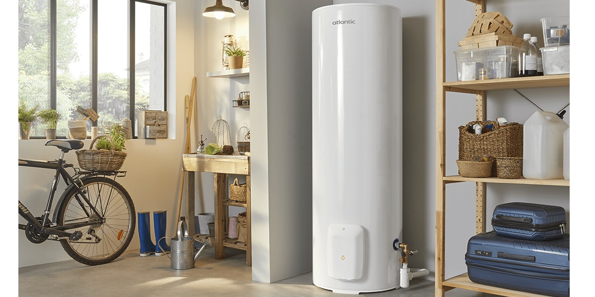 Installation chauffe-eau électrique Atlantic Zénéo en garage - Solution économique et fiable